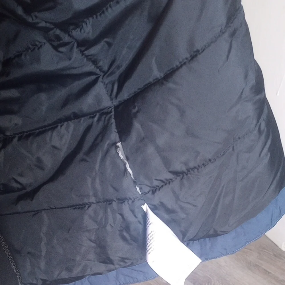 Columbia Blue Puffer Jacket with Fur-Trimmed Hood - Picture 6 of 8